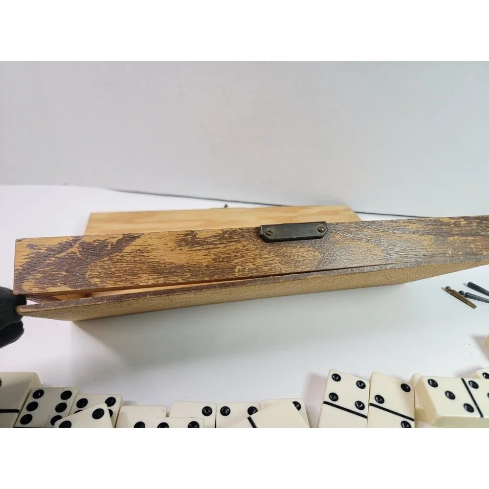 Vintage Wooden Cribbage Board Domino Set w/ Storage Box Pegs 28 Dominoes
